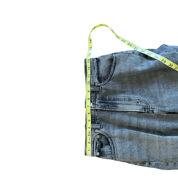 Abercrombie & Fitch The Ankle Straight Ultra High Rise Jeans - Picture 12 of 14